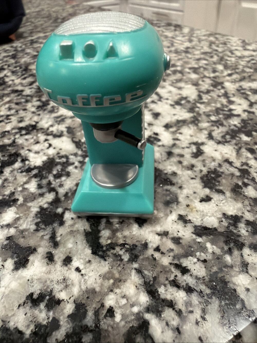 LOL House Of Surprises Dollhouse Replacement Part Coffee Machine